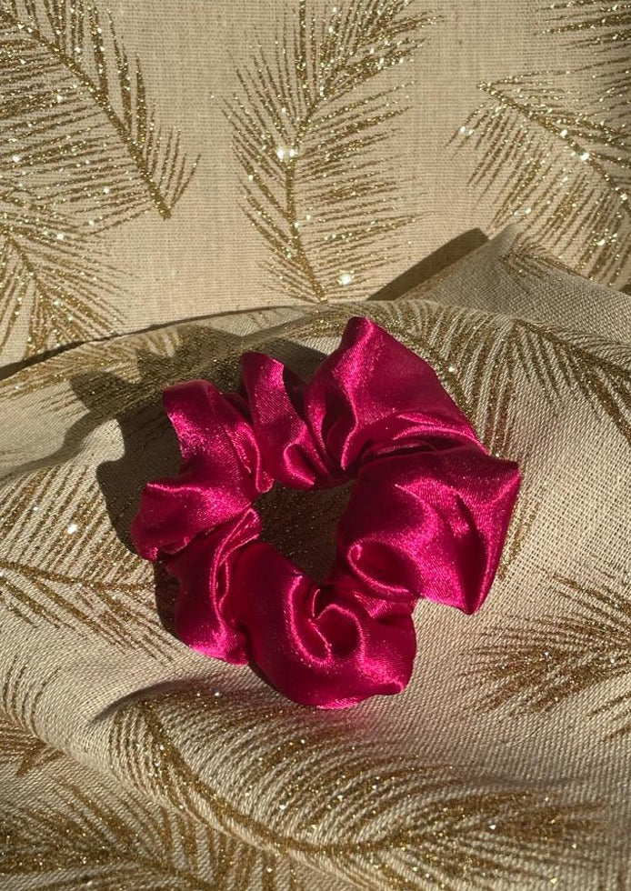 Fuchsia Scrunchie